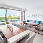 Azure Seaview - Jade Villa Protarász