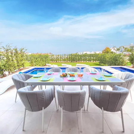 Vila Azure Seaview - Jade *