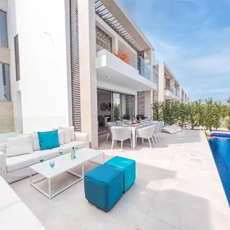 Azure Seaview - Jade Protaras